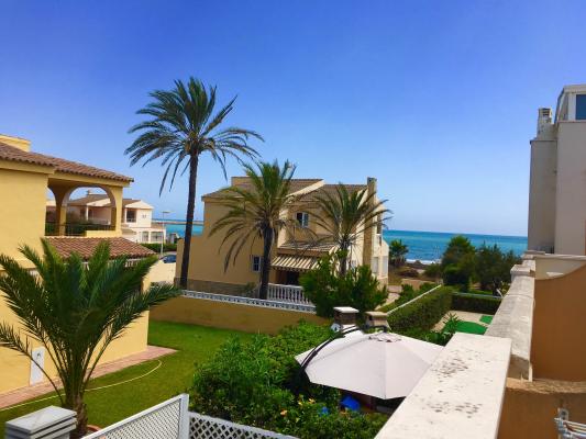Inmobiliaria Cullera Playa Gestitur - Adosado en la zona del Marenyet. #5332 - En Venta
