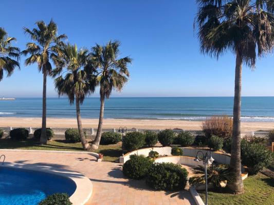 Inmobiliaria Cullera Playa Gestitur - Adosado en Primera línea de Playa. #6152