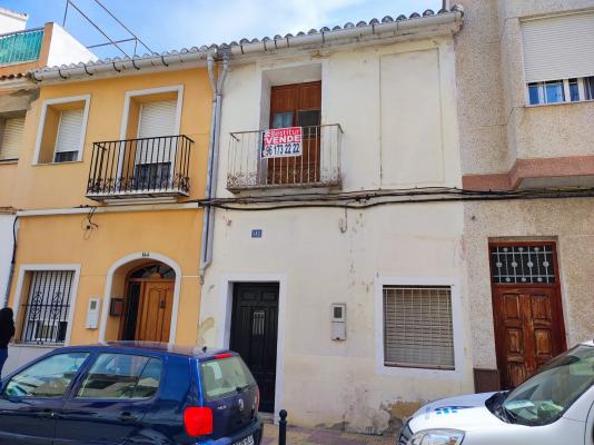 Inmobiliaria Cullera Playa Gestitur - Casa en Zona Raval. #6179 - En Venta