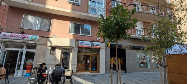Inmobiliaria Cullera Playa Gestitur - Alquiler de Oficinas en el centro del Pueblo. #6296